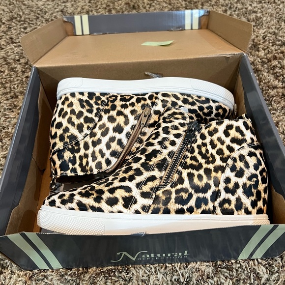 Natural Reflections Leopard Print Sneakers - Picture 1 of 6